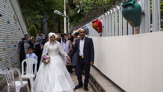 (تصاویر) ازدواج دو کارتن خواب در تهران