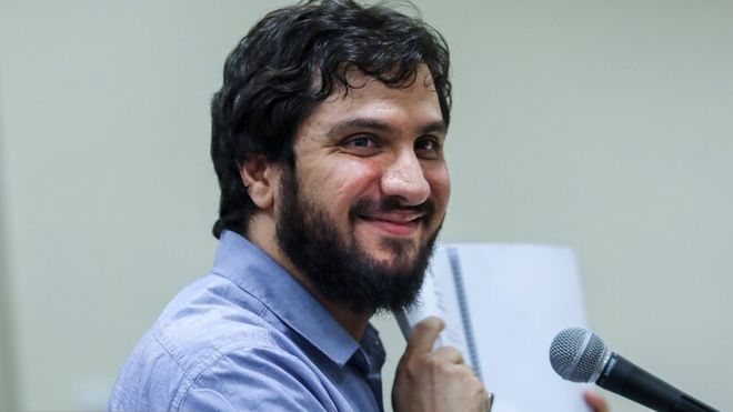 شریعتمداری تکان خورد؟! شریعتمداری تکان خورد؟!