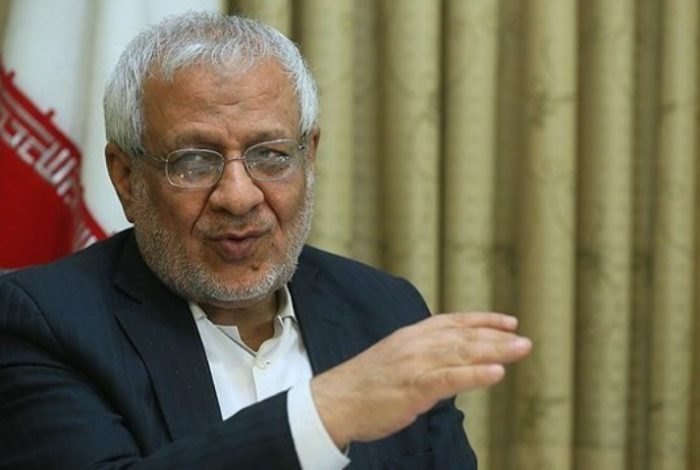 بادامچیان: آمریکا دنبال یک دیوانه در ایران میگردد بادامچیان: آمریکا دنبال یک دیوانه در ایران میگردد