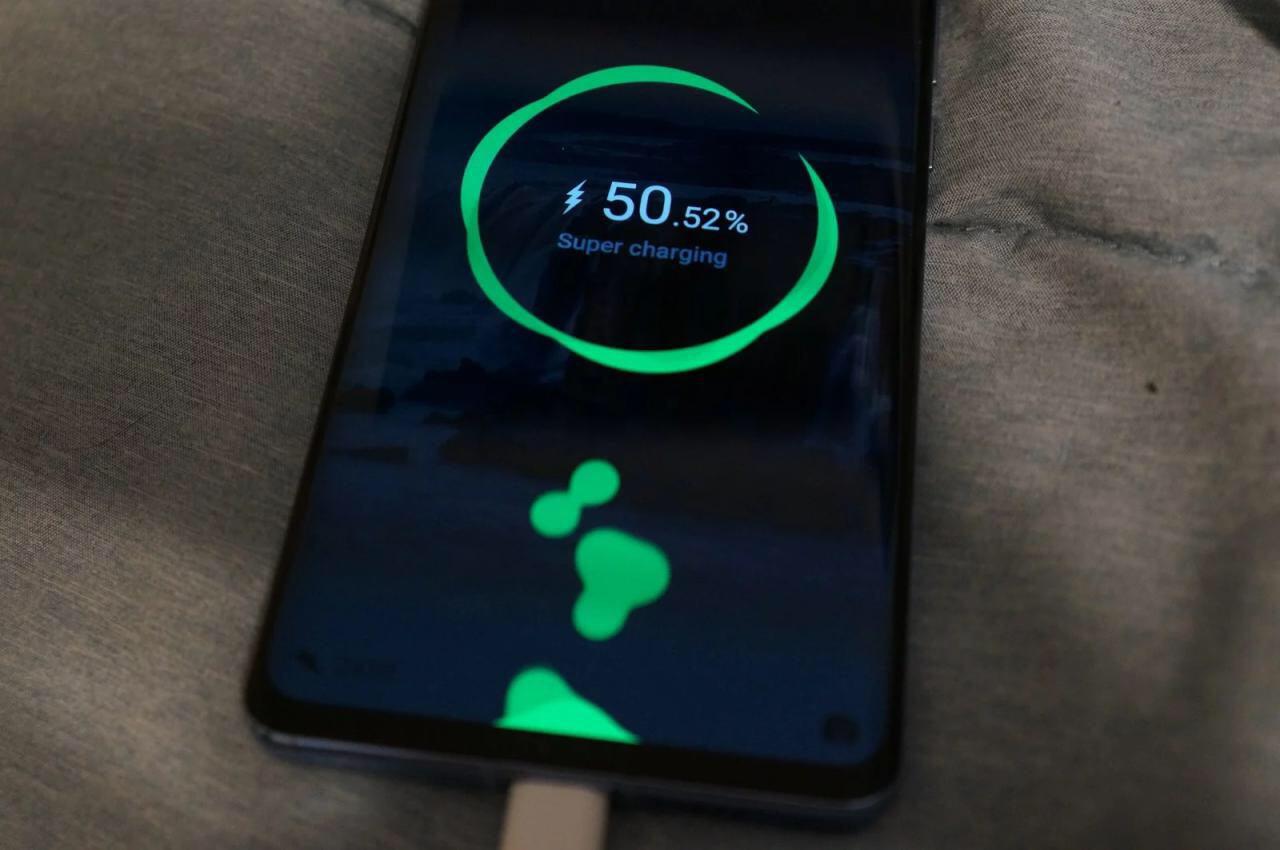 چرا Huawei P30 Pro از سامسونگ اس ۱۰ پلاس بهتر است؟