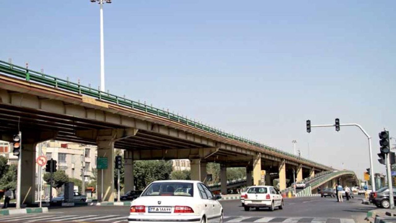 توصیههای ترافیکی پلیس راهور همزمان با انسداد پل گیشا توصیههای ترافیکی پلیس راهور همزمان با انسداد پل گیشا