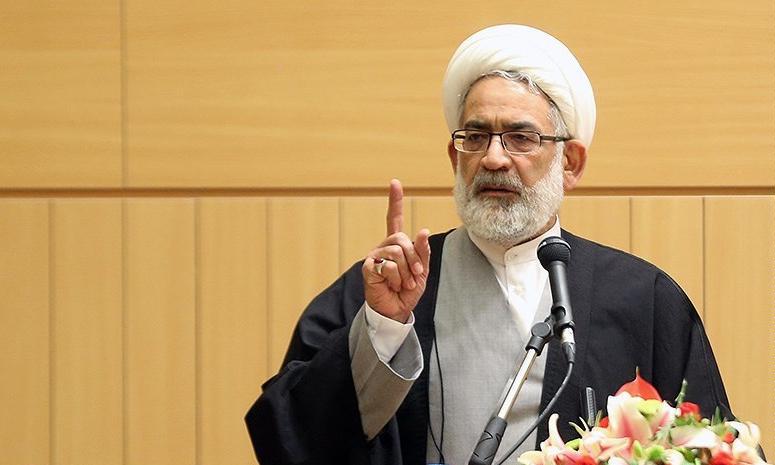 دادستان کل: با افرادی که در خیابانها کشف حجاب میکنند، قاطعانه برخورد شود دادستان کل: با افرادی که در خیابانها کشف حجاب میکنند، قاطعانه برخورد شود