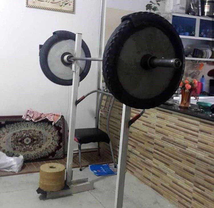 (عکس) تصویری دردناک از دختران وزنه بردار (عکس) تصویری دردناک از دختران وزنه بردار