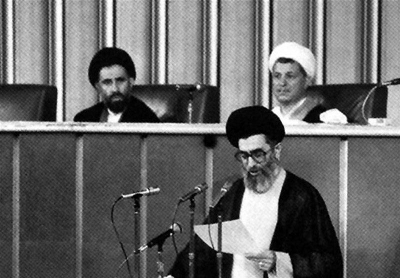 روایتهایی خواندنی از جلسه انتخاب آیتالله خامنهای به رهبری روایتهایی خواندنی از جلسه انتخاب آیتالله خامنهای به رهبری