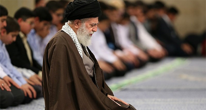 اقامه نماز عید سعید فطر تهران به امامت حضرت آیت الله خامنه‌ای
