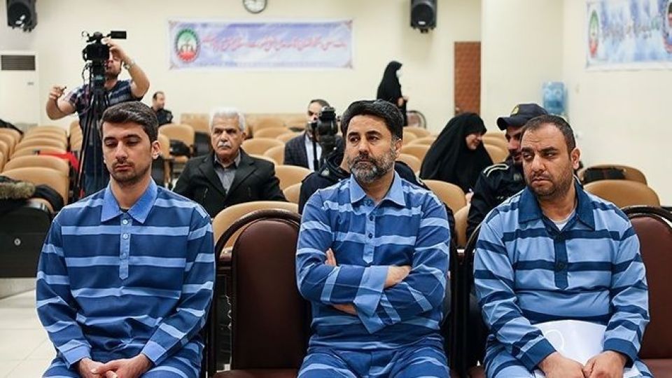 ۲۸ سال حبس و ۷۴ ضربه شلاق برای فرزند استاندار سابق و داماد استاندار فعلی ۲۸ سال حبس و ۷۴ ضربه شلاق برای فرزند استاندار سابق و داماد استاندار فعلی