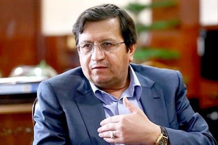 همتی: صحبت از دستکاری در نرخ ارز، انصاف نیست