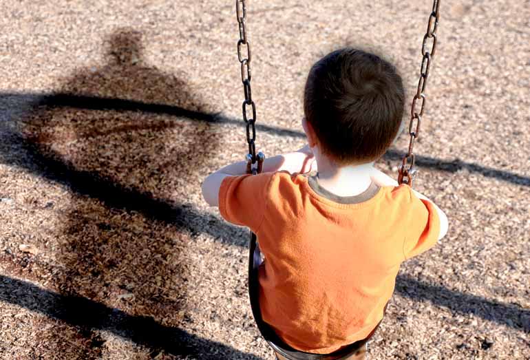 دختر ۲ ساله ام را ربود تا با او ازدواج کنم! دختر ۲ ساله ام را ربود تا با او ازدواج کنم!