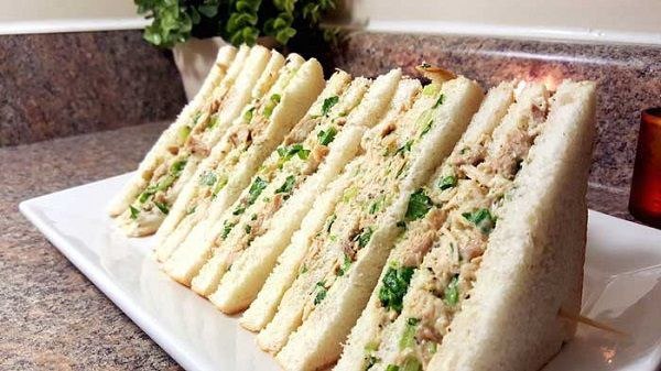 طرز تهیه کاناپ مرغ، فینگرفود مجلسی و خوشمزه طرز تهیه کاناپ مرغ، فینگرفود مجلسی و خوشمزه