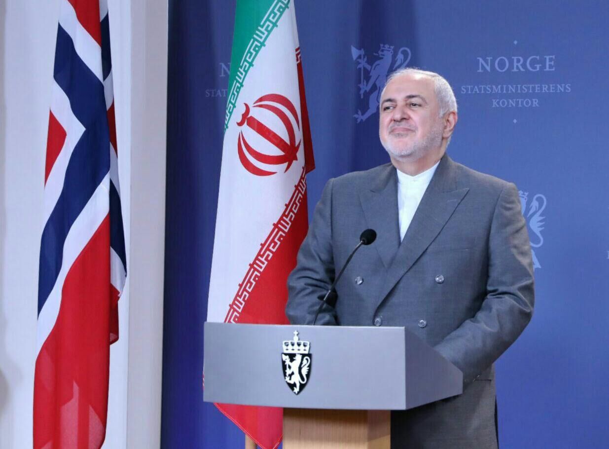 ظریف: به دستور رئیس‌جمهوری، برای بررسی پیشنهاد مکرون به پاریس می‌روم