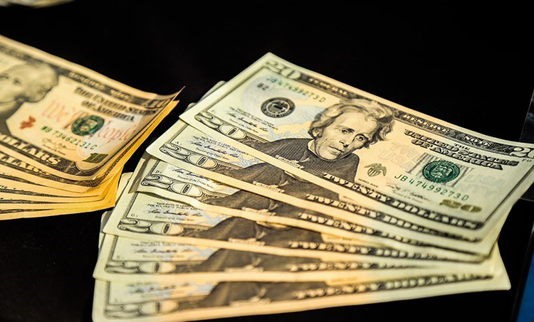 آخرین وضعیت بازار ارز؛ دلار در چه صورتی به کانال ۱۰ هزار تومان وارد میشود؟ آخرین وضعیت بازار ارز؛ دلار در چه صورتی به کانال ۱۰ هزار تومان وارد میشود؟