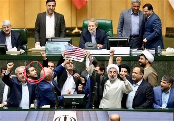 نماینده‌ای که با یک سرقت رسوا شد!