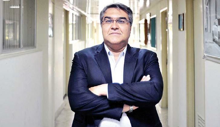 اگر دولت میخواهد صنعت خودرو را تعطیل کند، اعلام کند تا همه تکلیف خود را بدانند اگر دولت میخواهد صنعت خودرو را تعطیل کند، اعلام کند تا همه تکلیف خود را بدانند