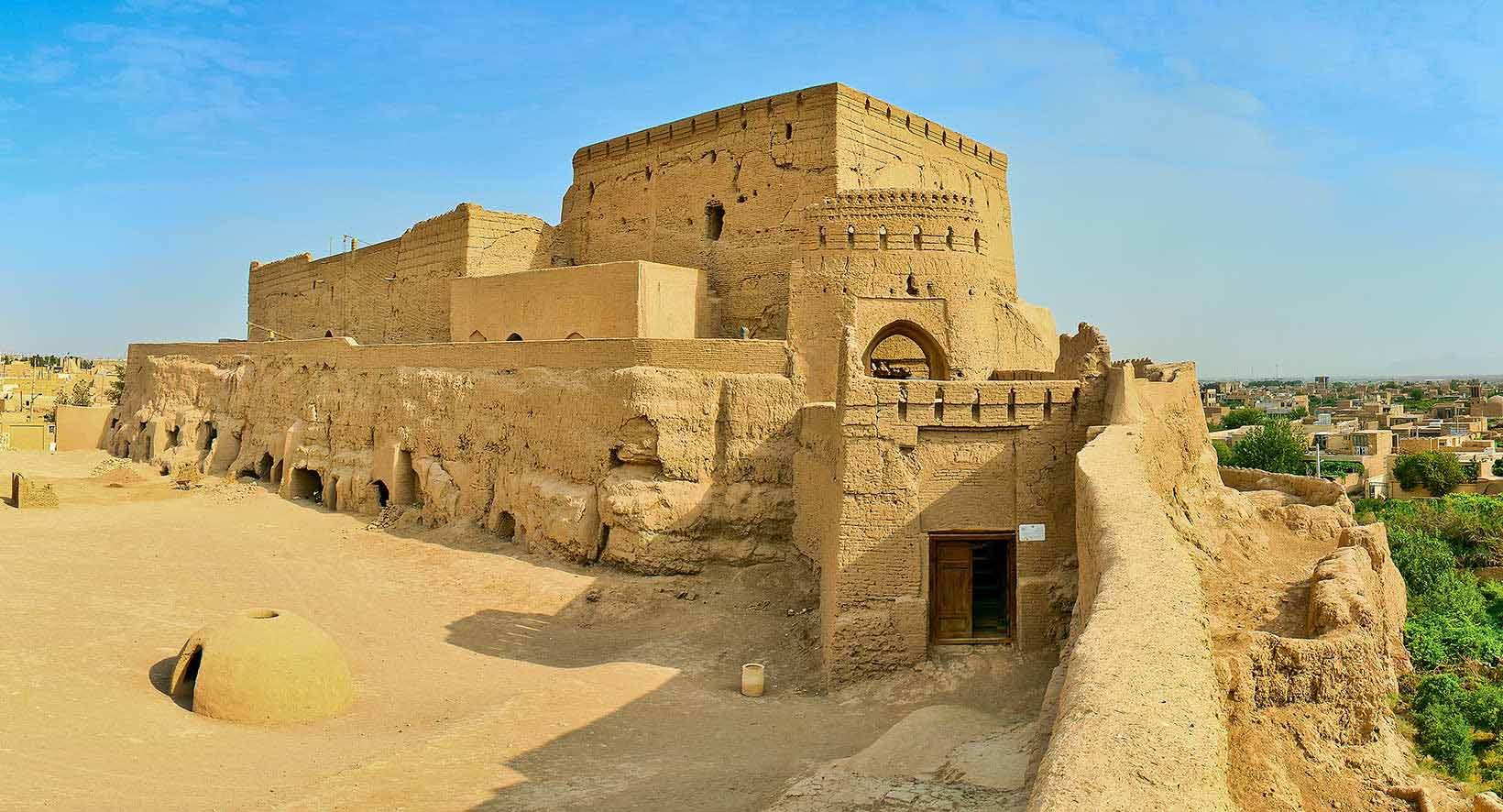 سفر به میبد؛ شهر جذاب کویر با کاروانسرا‌های تاریخی