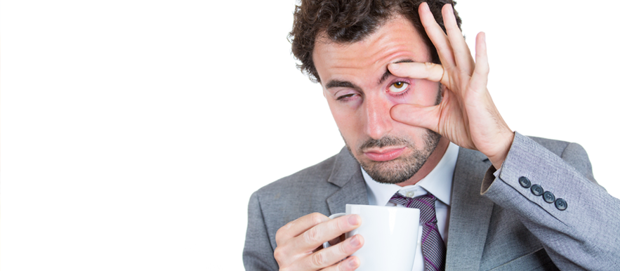 ورم دور چشم چرا رخ می‌دهد و بهترین راه کار‌های درمانی چیست؟