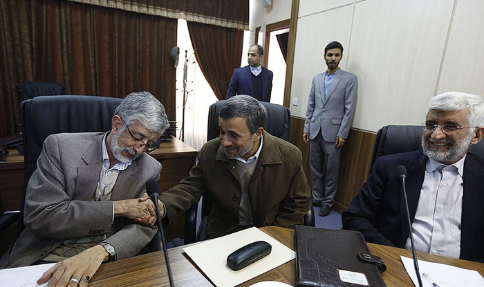 صادق زیباکلام: احمدی‌نژاد می‌آید