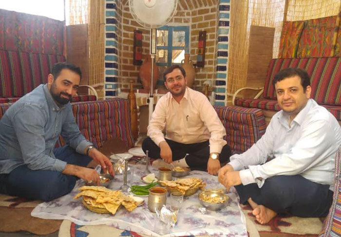 تحرکات انتخاباتی رائفی‌پور؛ از آبگوشت سه نفره تا تهدید به افشاگری