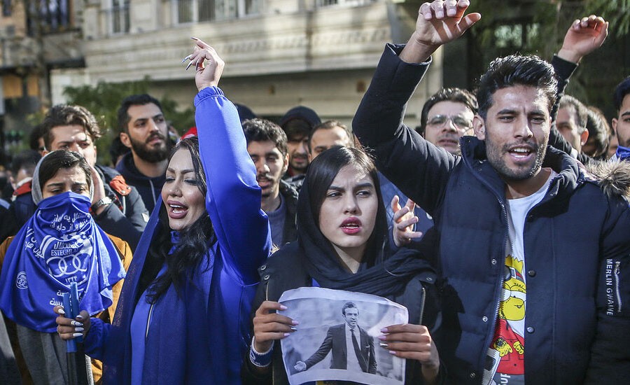 استراماچونی شبانه از چنگ استقلالی‌ها پرید