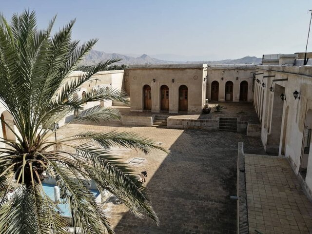 (تصاویر) زلزله بوشهر، قلعه کلات را مجروح کرد
