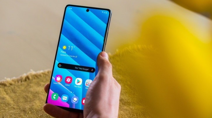 گلکسی اس ۱۰ لایت؛ جدیدترین گوشی کهکشانی سامسونگ با قیمت پایین‌تر، اندازه بزرگتر و قابلیت‌های سطح بالا