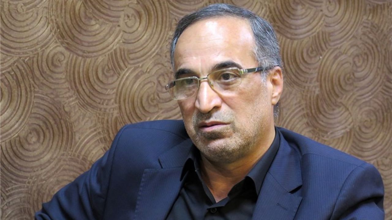 عرضه سهام سرخابیها در فرابورس؛بدهی استقلال و پرسپولیس از جیب چه کسی پرداخت میشود؟ عرضه سهام سرخابیها در فرابورس؛بدهی استقلال و پرسپولیس از جیب چه کسی پرداخت میشود؟