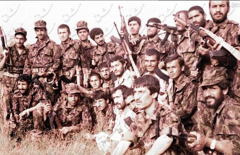 (عکس) تصاویری از سردار سلیمانی در دوره آموزش نظامی (عکس) تصاویری از سردار سلیمانی در دوره آموزش نظامی