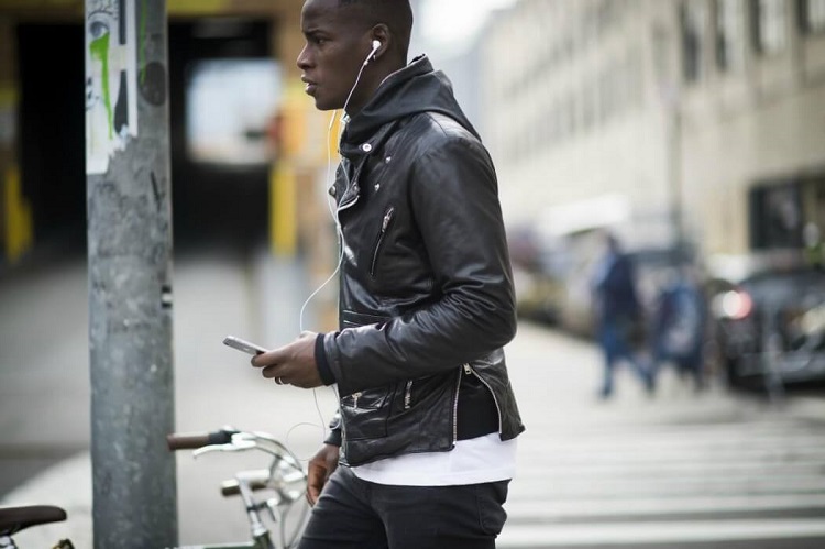 کت چرم کلاسیک