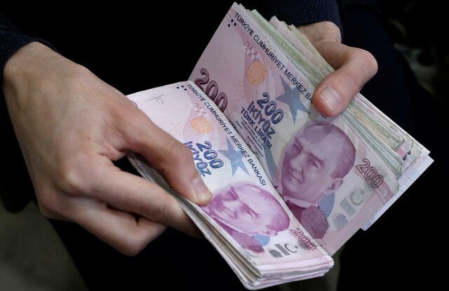 (جدول) نرخ انواع ارز، سکه، طلا، دلار و یورو در بازار امروز جمعه ۲ آبان ۱۳۹۹
