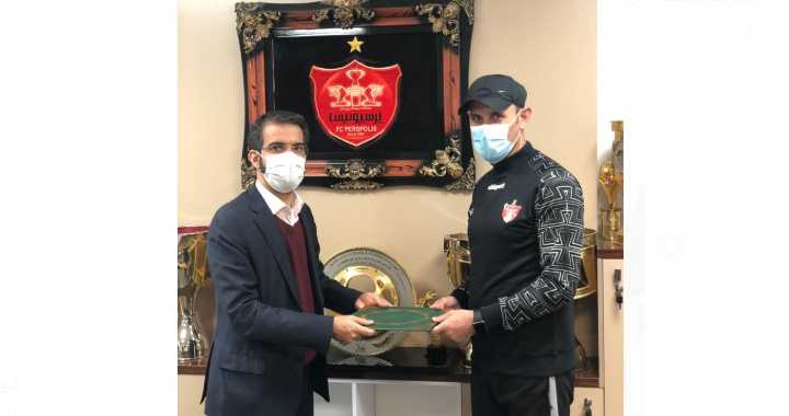 (عکس) قرارداد یحیی گل‌محمدی با پرسپولیس تمدید شد