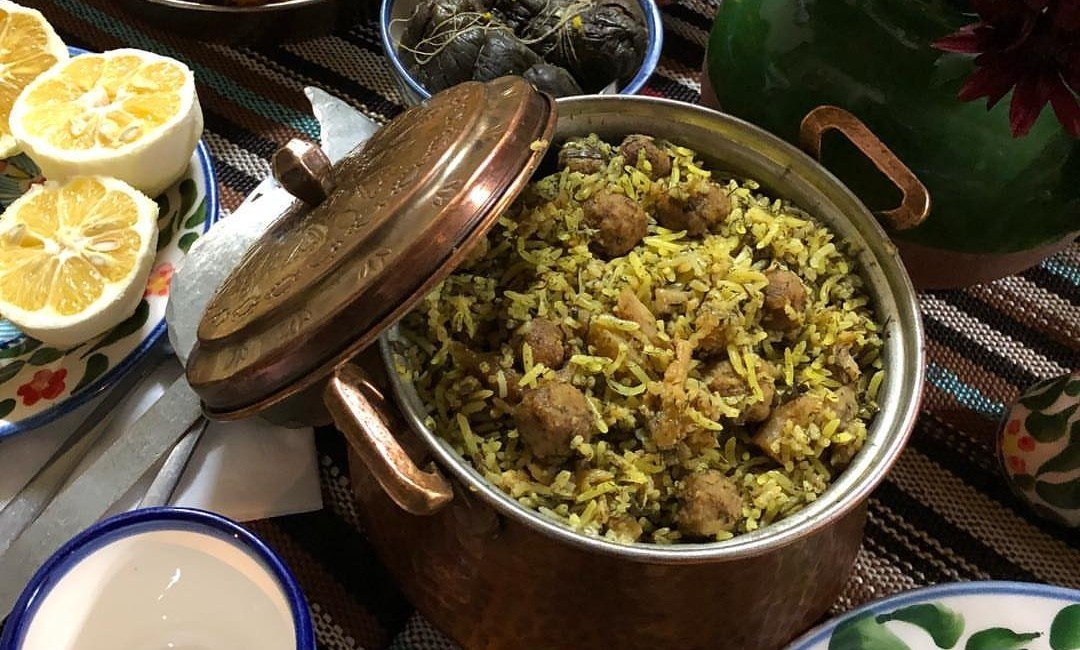 طرز تهیه کلمپلو شیرازی با گوشت قلقلی قلقلی