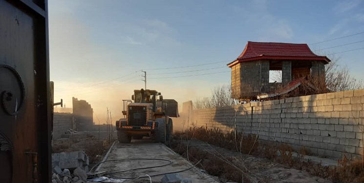 (ویدئو) تخریب باغ‌ویلاهای کارکنان دادگستری و جهاد کشاورزی در مشهد
