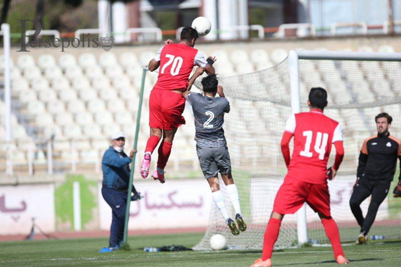 (عکس) پرش شگفت‌انگیز ستاره جدید پرسپولیس