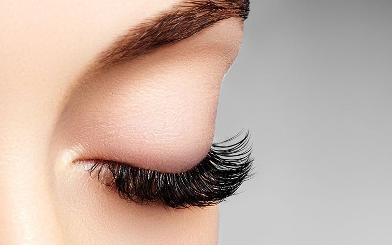 چرا بازار کار اکستنشن مژه داغ است؟