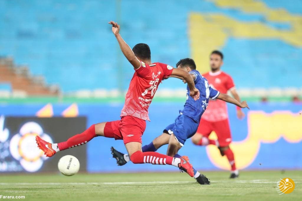 (ویدیو) خلاصه بازی استقلال 2 - 1 تراکتور 15 تیر 00