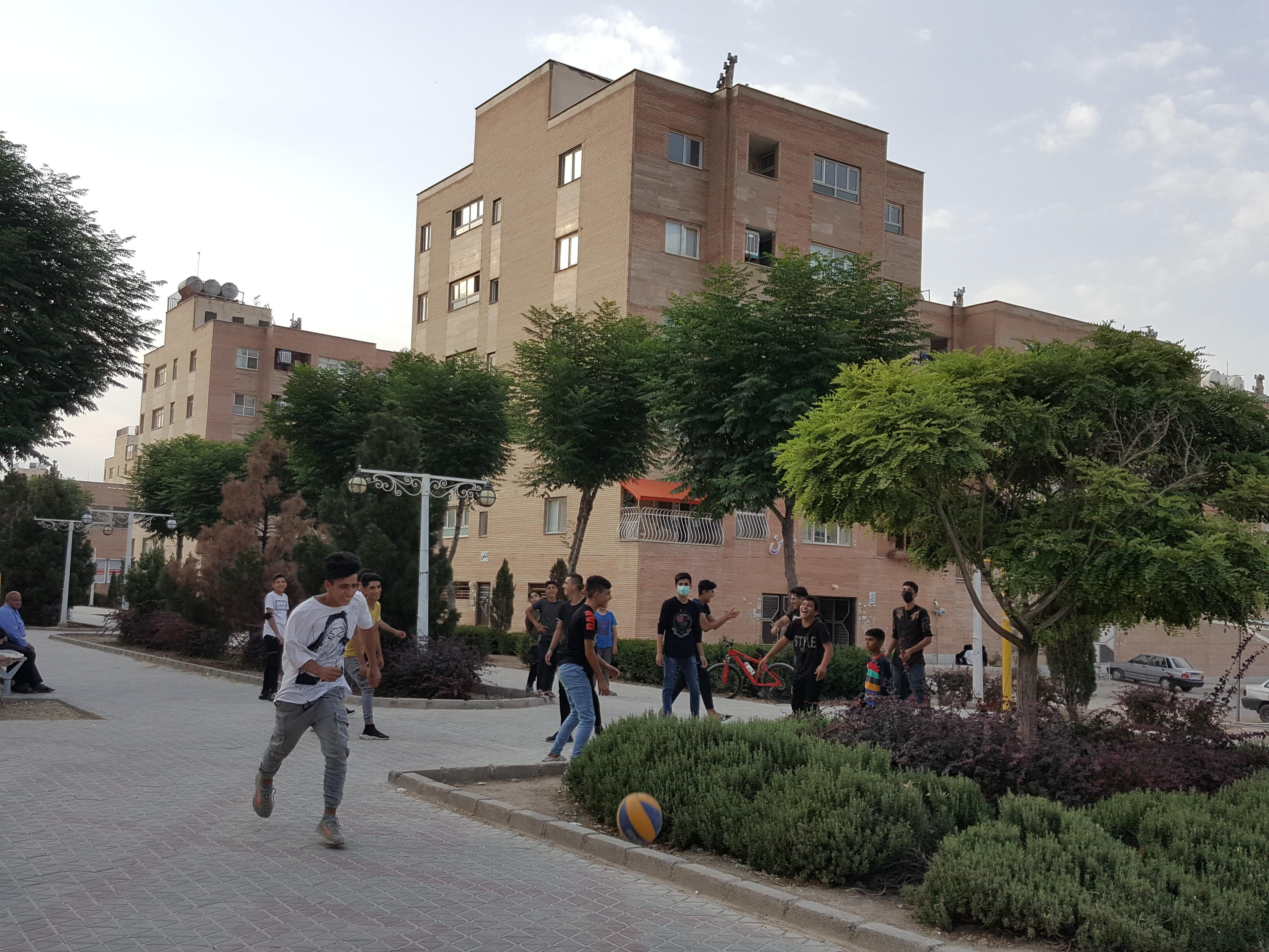 تقویت نگرش اجتماعی در شعاع فولادشهر