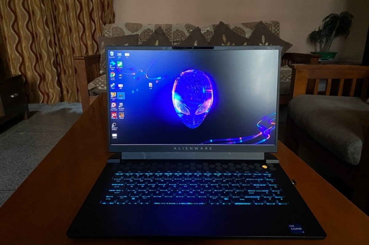 بررسی لپ تاپ گیمینگ قدرتمند Dell Alienware M۱۵ R۶// در حال ویرایش