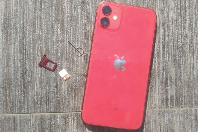قابلیت اتصال eSIM آیفون ۱۴ و حذف سینی سیم‌کارت