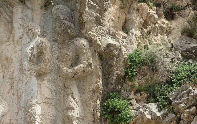 آثار تاریخی