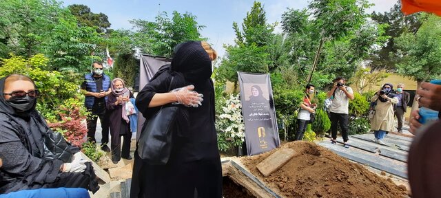 مراسم تشییع شهلا ناظریان 