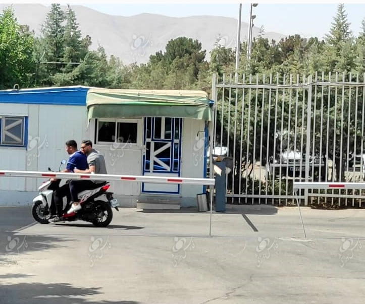 (عکس) موتورسواری علیرضا جهانبخش