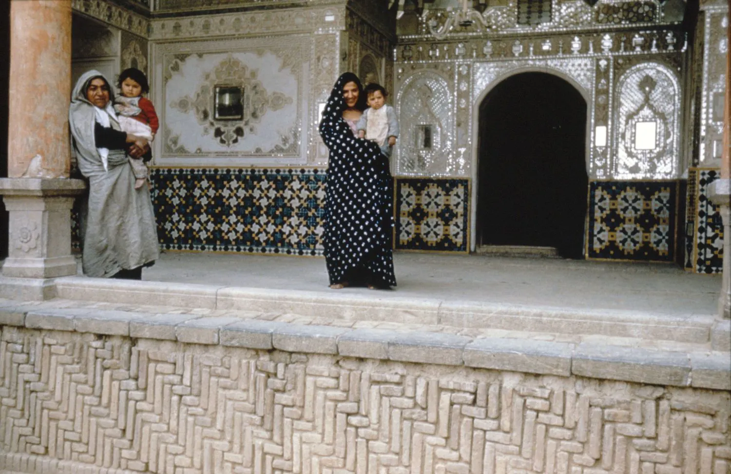 عکس‌هایی از ایران در دهه‌های سی و چهل شمسی