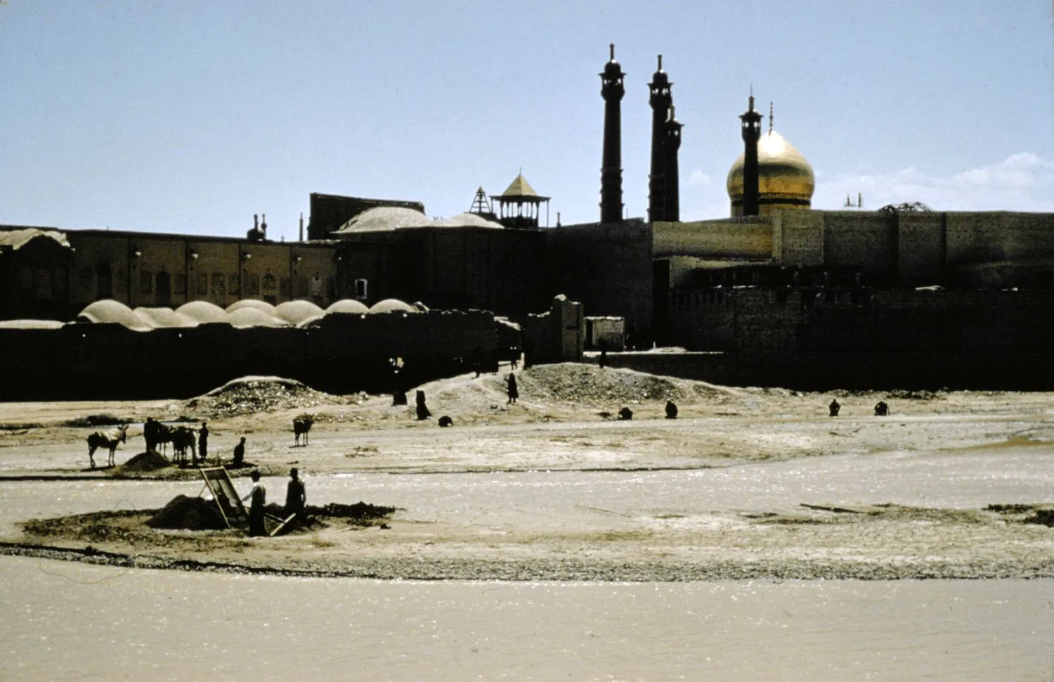 عکس‌هایی از ایران در دهه‌های سی و چهل شمسی