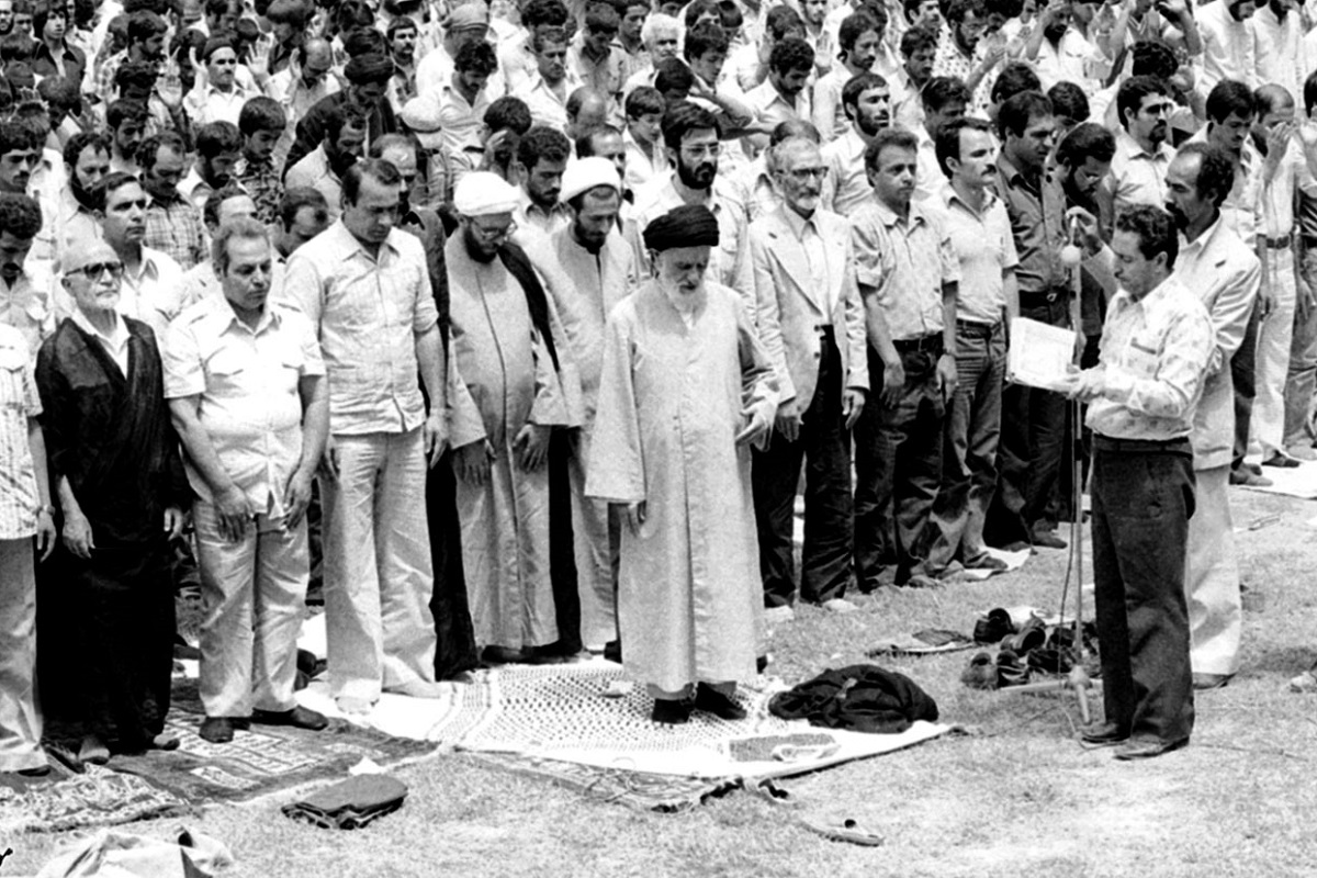 (ویدئو) آیت الله طالقانی در اولین نماز جمعه بعد از انقلاب چه گفت؟