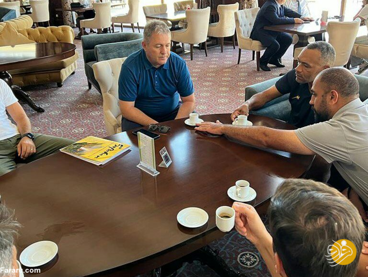 (عکس)دیدار اسکوچیچ و دستیارش با کادرفنی سپاهان در ترکیه