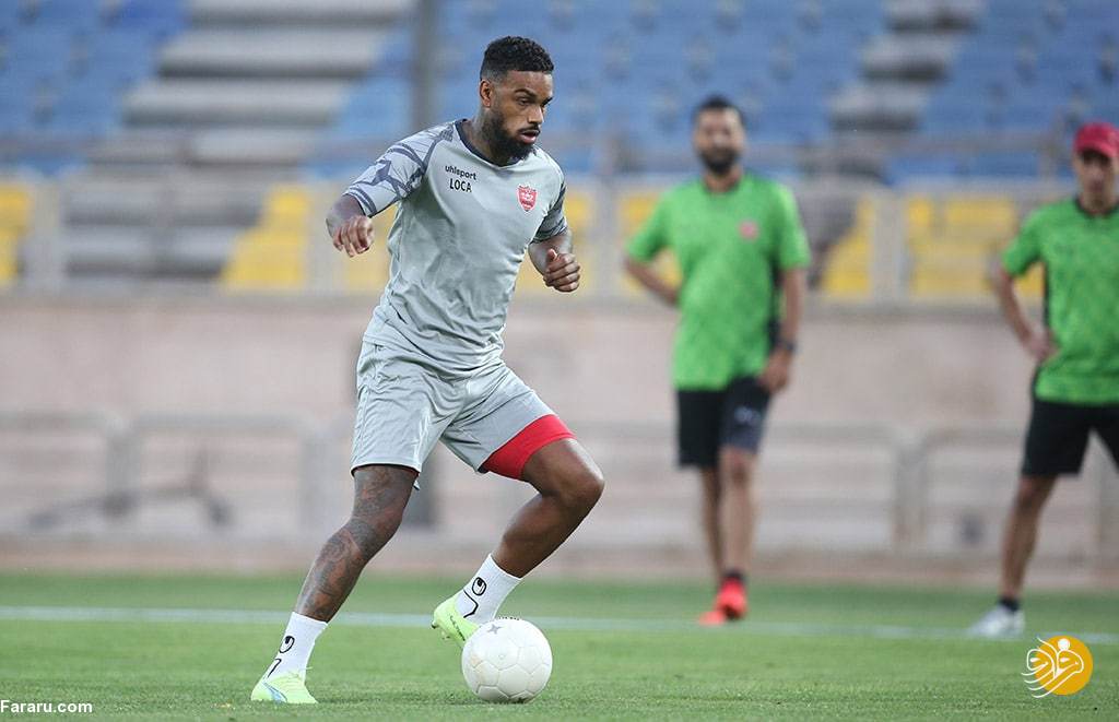 (عکس) لوکادیا در پیراهن اختصاصی پرسپولیس