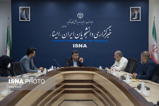 معاون وزیر کار