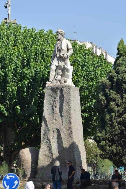  مجسمه فردوسی پس از ۶۳