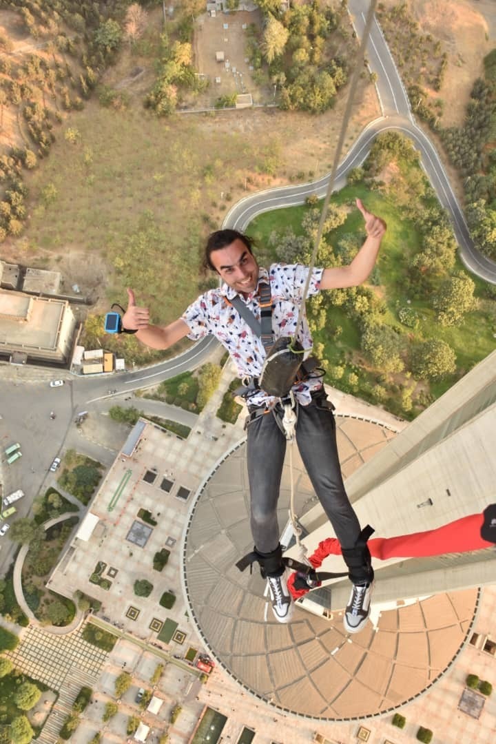 (ویدئو) علی تیموری بازیگر سینما تلویزیون تئاتر ////