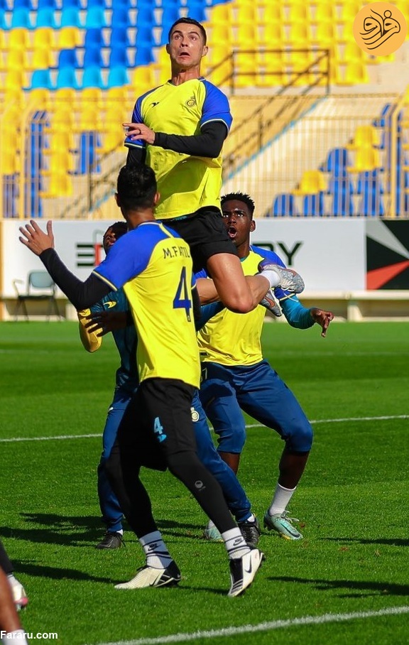 (عکس) بهت بازیکنان از پرش وحشتناک کریستیانو رونالدو در تمرین النصر