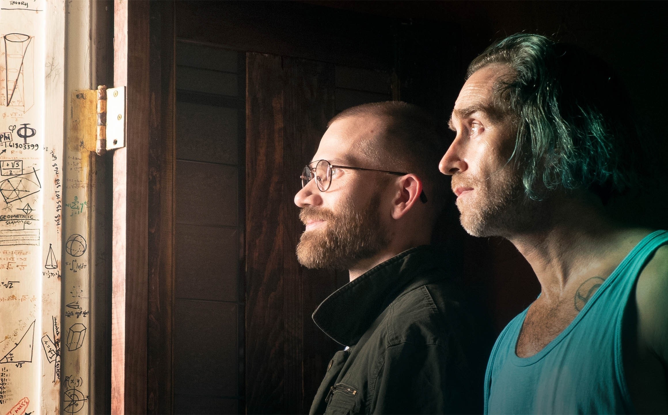 فیلم «چیزی در خاک»؛ راز و رمز یک زیرسیگاری ماورائی!